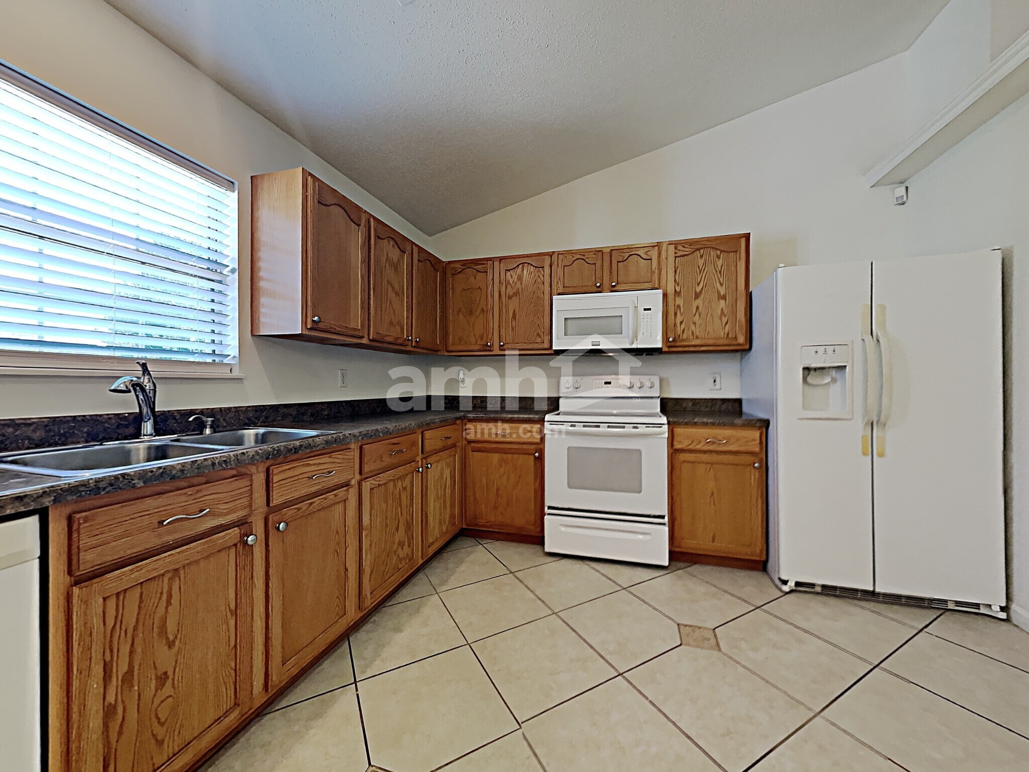 Building Photo - 2114 Post Oak Ln