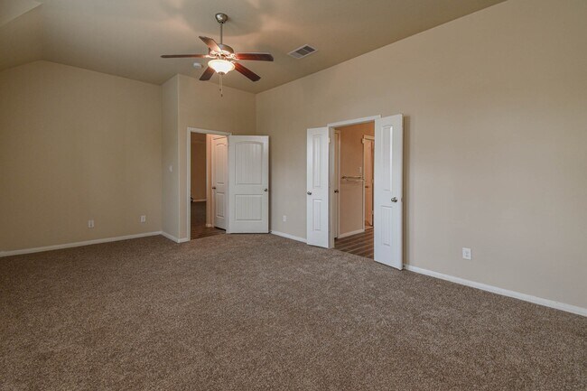 Building Photo - 14149 Isle Royal Ln