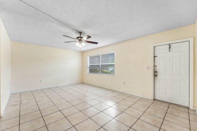 Building Photo - 9050 NW 28th St