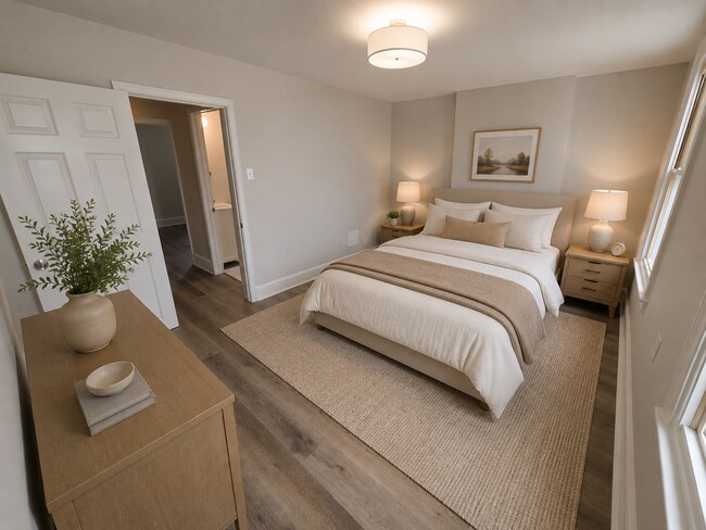 Building Photo - Beautiful Newly-Renovated Home!