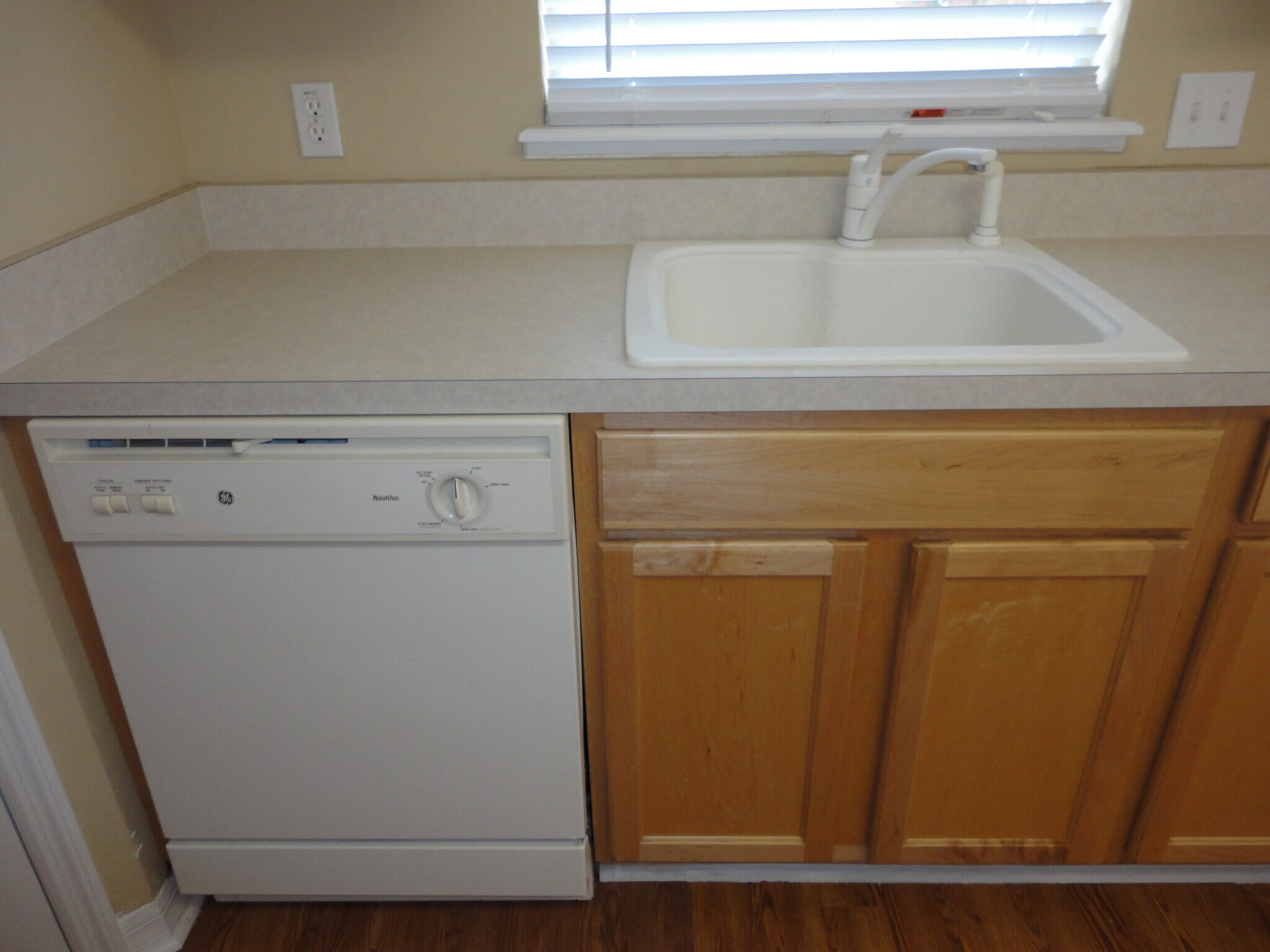 Building Photo - 2062 El Marra Dr