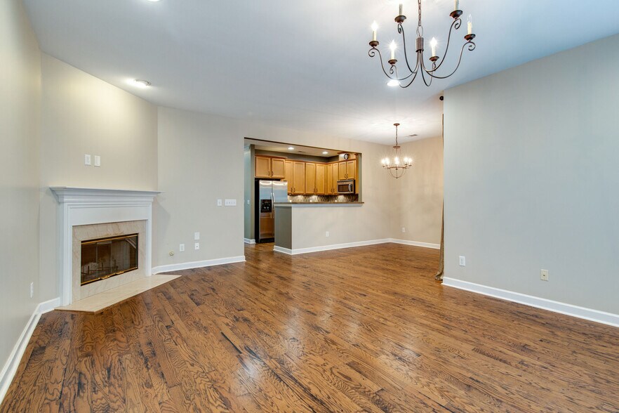 Building Photo - 7802 Kemberton Dr W