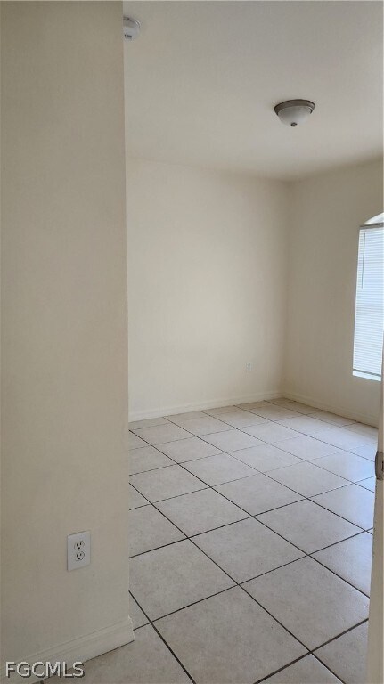 Building Photo - 2145 Fairway Dr