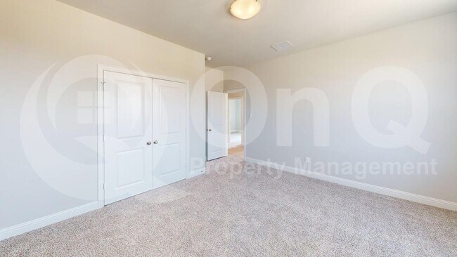 Building Photo - 920 Lido Ln