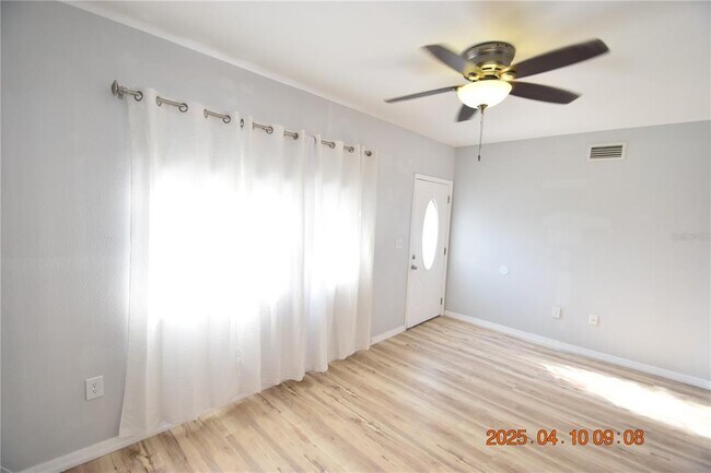 Building Photo - 1254 Grove St