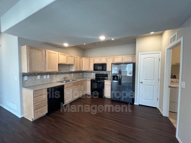 Building Photo - 5551 W 29th St
