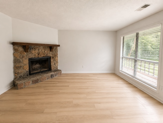 Building Photo - 1478 N Diane Ct