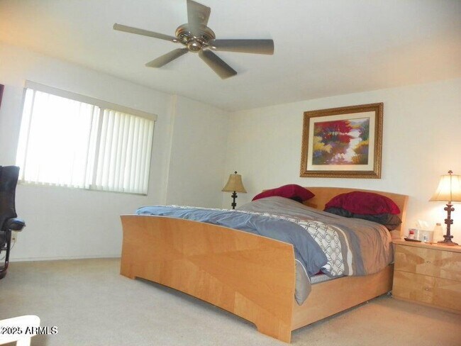 Building Photo - 7348 N Vía Camello Del Norte