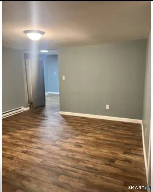 Building Photo - 6 Springdale Ave