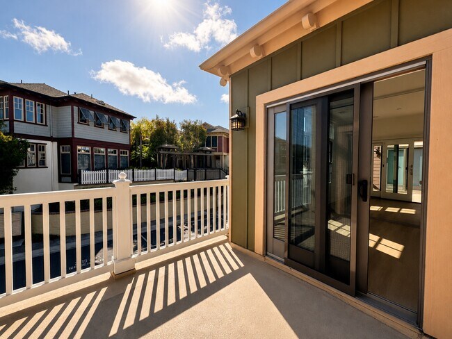 Building Photo - Bungalow