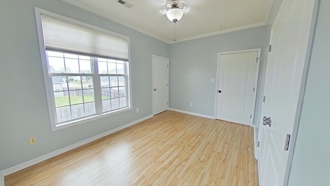Building Photo - 1324 Kershaw Loop