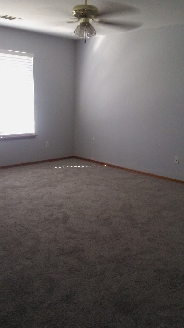 Building Photo - Super nice 3 bed, 2 bath, 2 car garage hom...