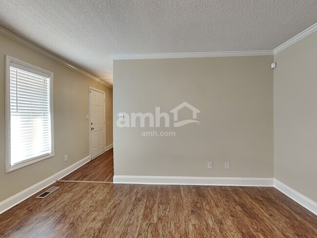 Building Photo - 6217 Highland Brook Dr