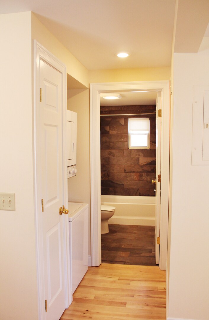 Building Photo - 152 North St