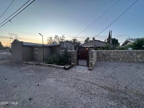 Building Photo - 502 Cincinnati Ave