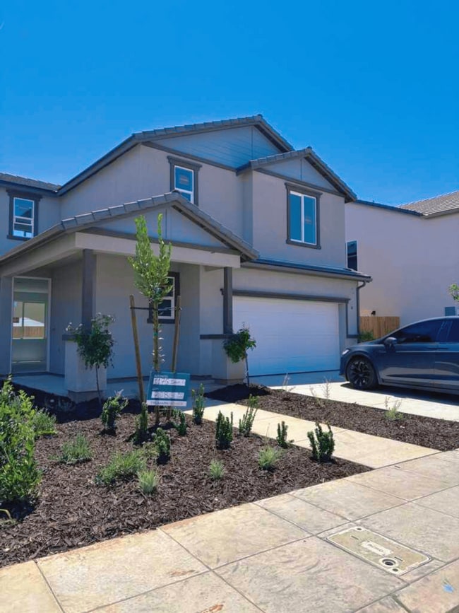 Building Photo - AVAILABLE SOON: Brand-New 2-Story Home wit...