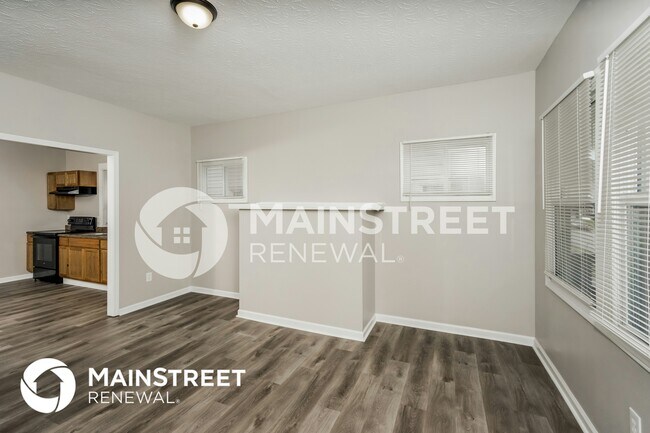 Building Photo - 319 S 43rd St