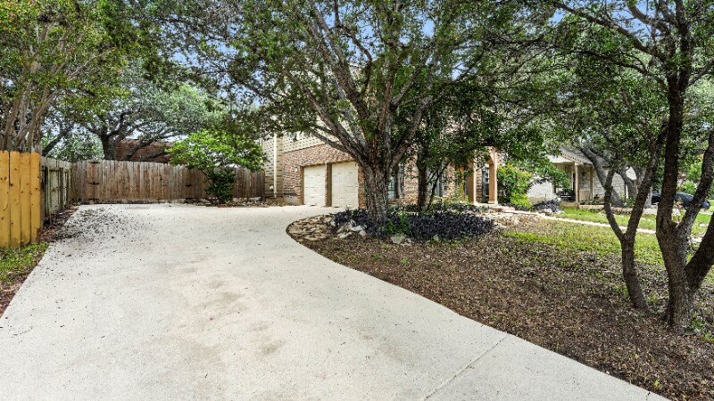 Building Photo - 19415 Encino Summit