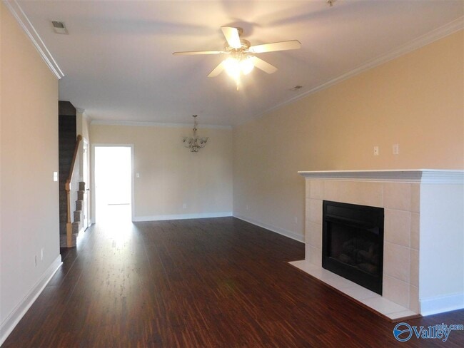 Building Photo - 446 Shamrock Dr