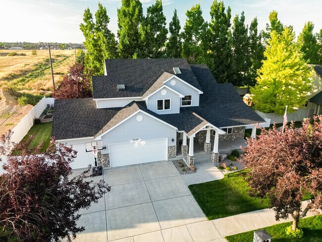 Building Photo - 2009 Autumn Ln