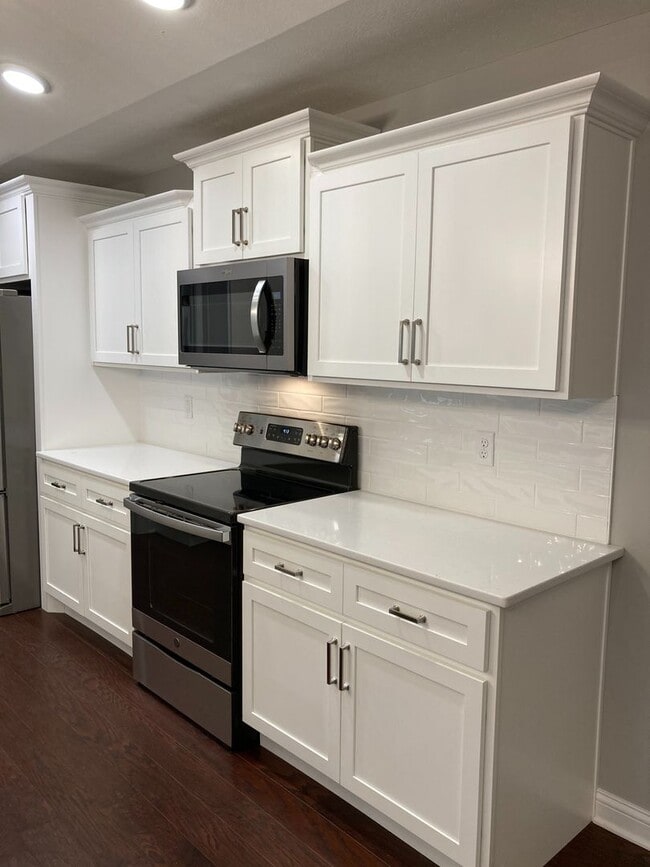 Building Photo - 116 Legacy Ct
