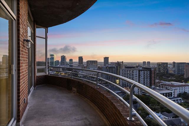 Building Photo - 3227 McKinney Ave