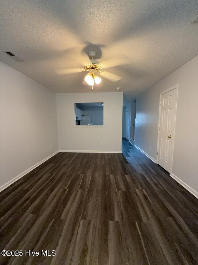 Building Photo - 807 Timberlake Trail