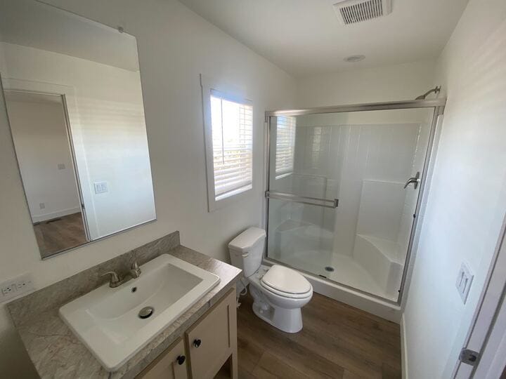 Building Photo - 2060 N Center St