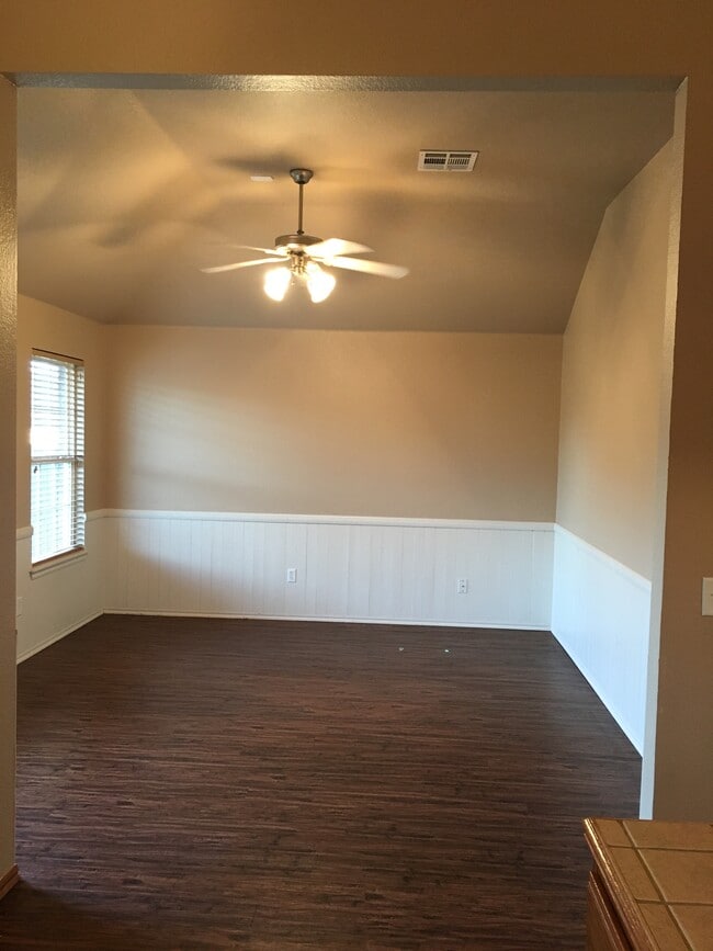 Primary Photo - 17317 Bronze Ln