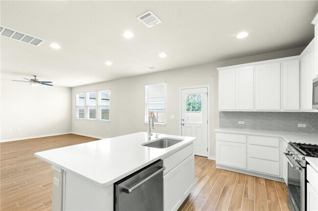 Building Photo - 1624 Caballo Blanco Rd
