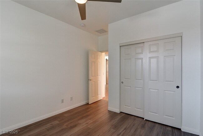 Building Photo - 1012 Via Canale Dr