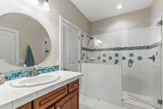 Building Photo - 681 Ocean Palm Way