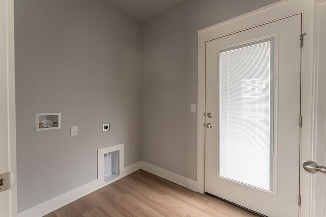 Building Photo - Beautiful new 2-story home features 2 BR/2...