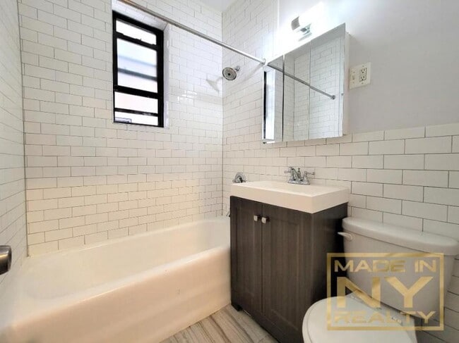 Building Photo - 1 bedroom in ASTORIA NY 11102