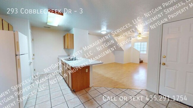 Building Photo - 293 E Cobblecreek Dr