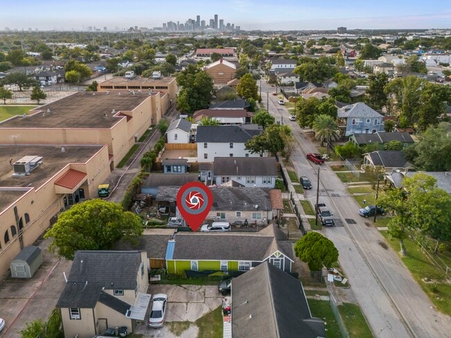 Building Photo - 6940 Avenue K