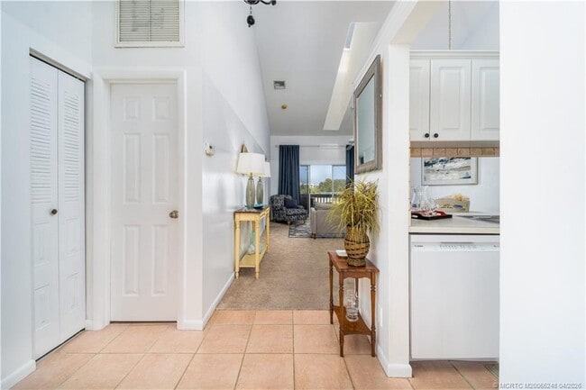 Building Photo - 1637 NE Nautical Pl