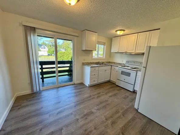 Building Photo - 1208 34 St