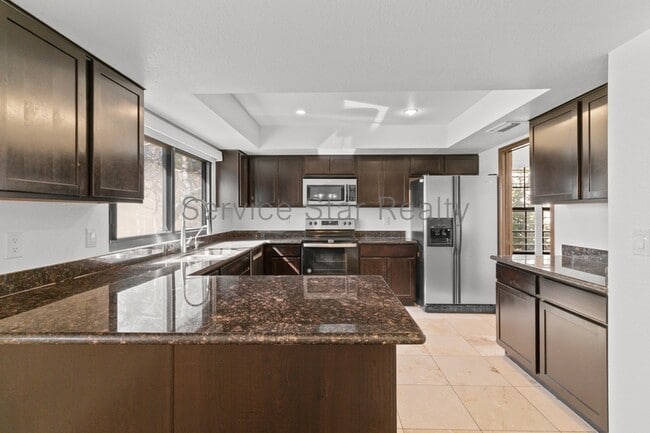 Building Photo - 439 E Barbara Dr