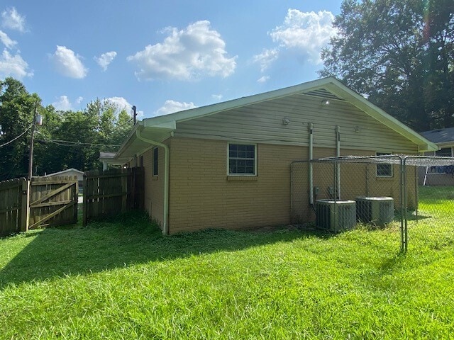 Building Photo - 1211 Hibiscus St