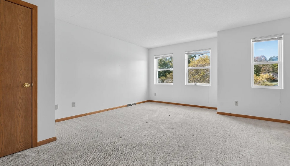 Building Photo - 29A Mapleridge Ave