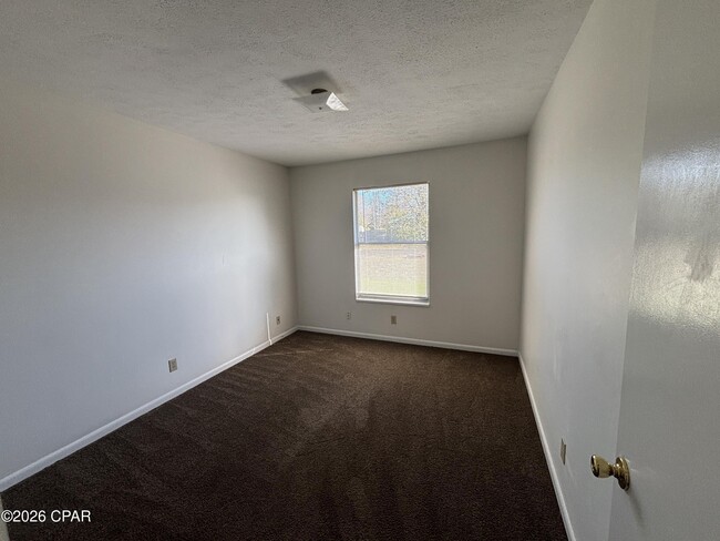 Building Photo - 3008 Stanford Rd