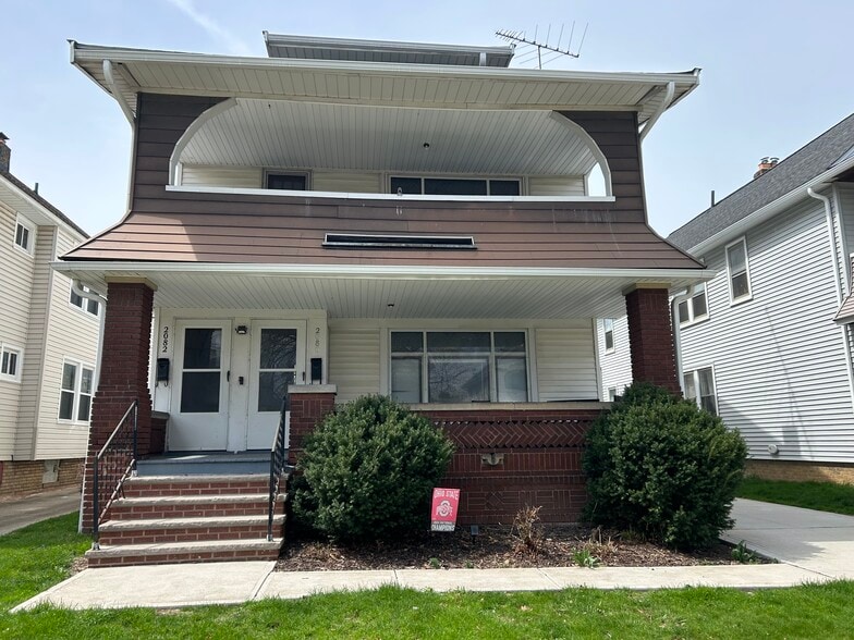 Building Photo - 2082 Lewis Dr