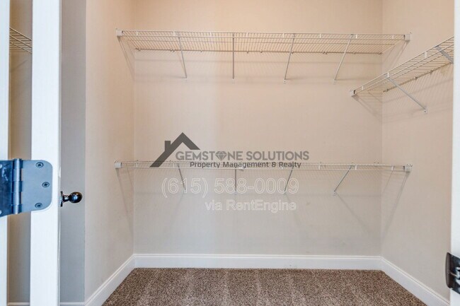 Building Photo - 1634 Earl Ct