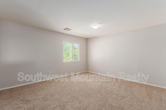 Building Photo - 5179 E Silverbell Rd