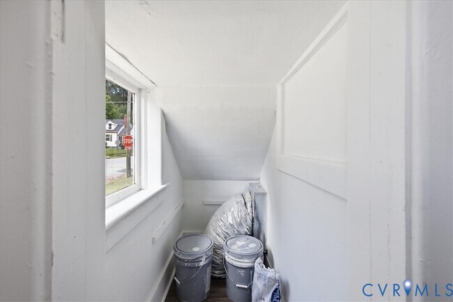 Building Photo - 1802 Varina Ave