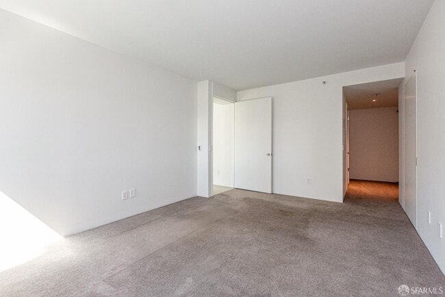Building Photo - 1388 Gough St