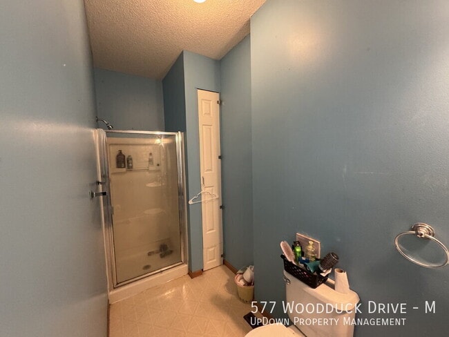 Building Photo - 577 Woodduck Dr