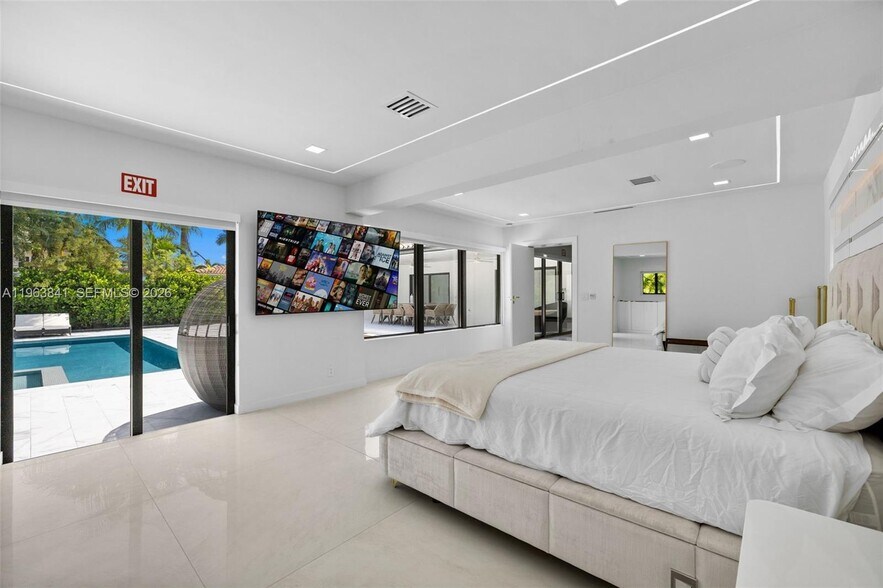 Building Photo - 1117 Adams St