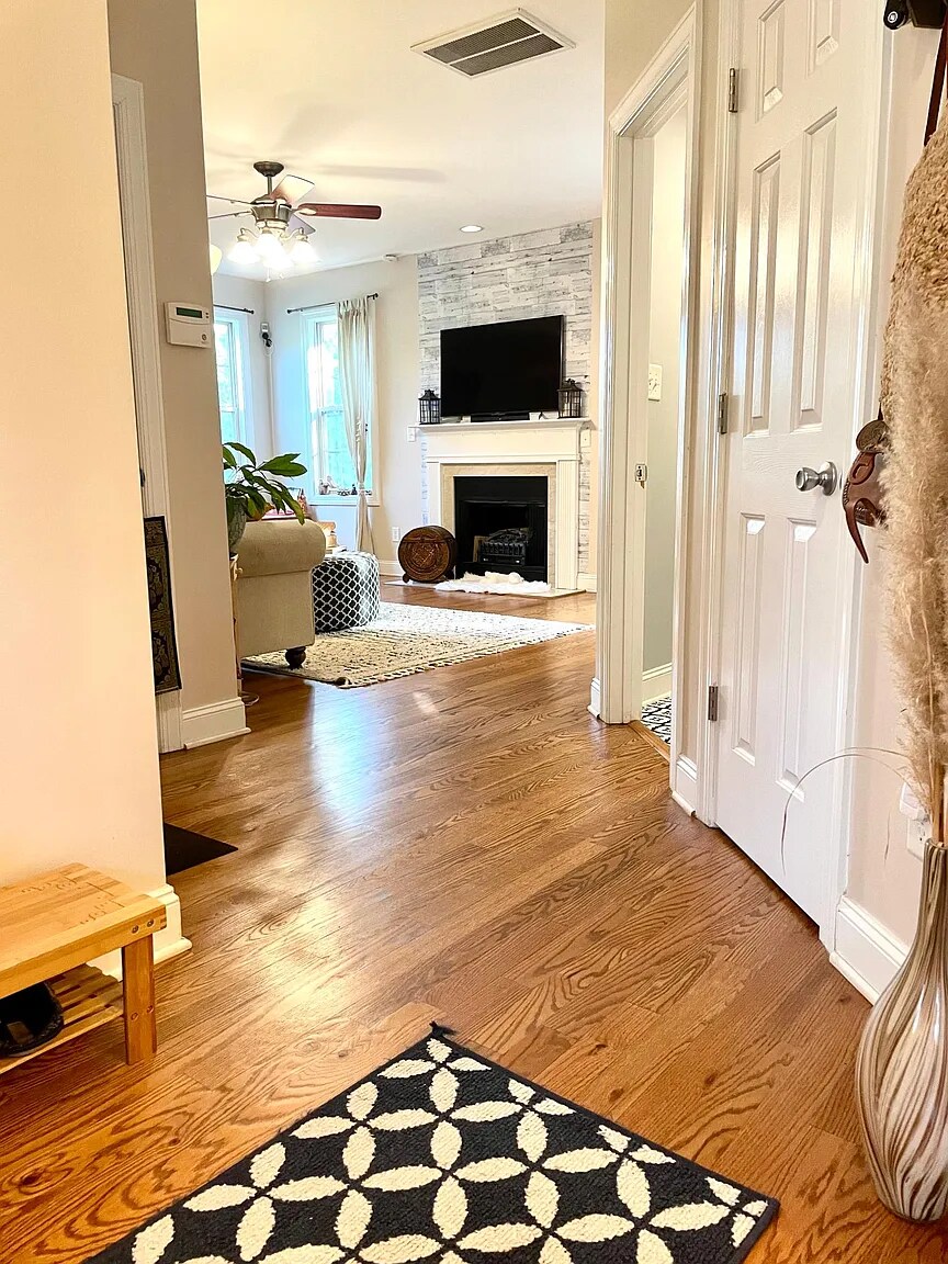 Building Photo - 5312 Kemmont Dr